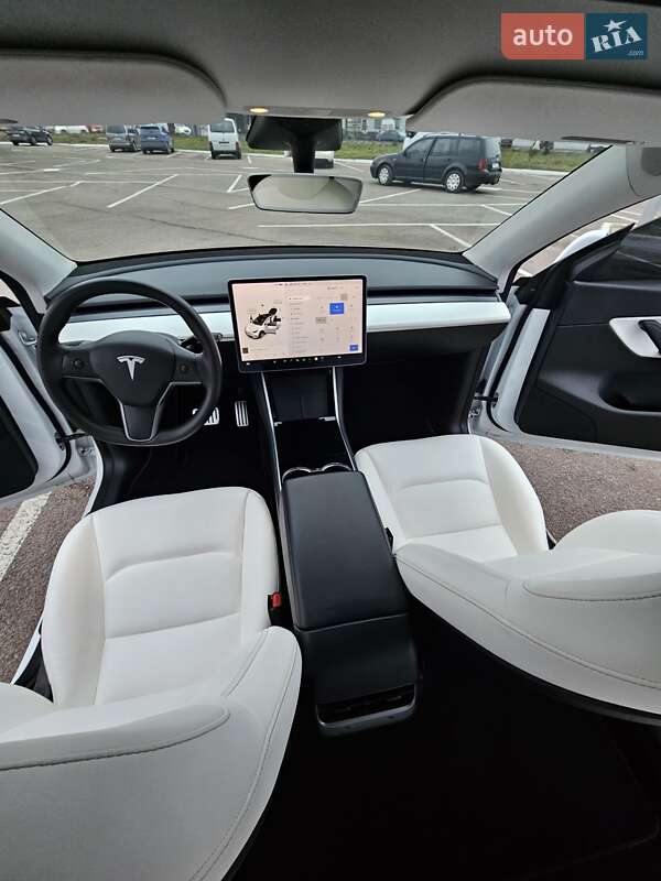 Внедорожник / Кроссовер Tesla Model Y 2020 в Житомире