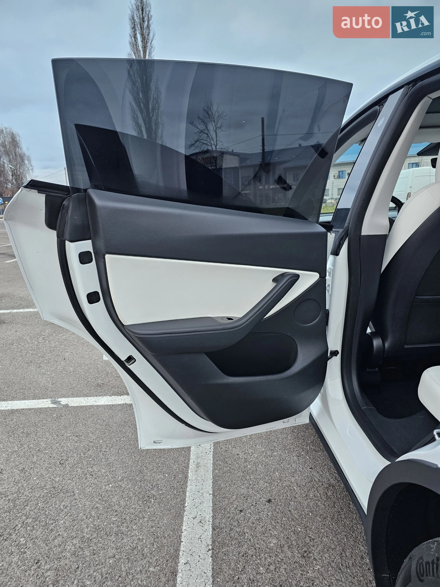 2020 Tesla Model Y - мініатюра 34