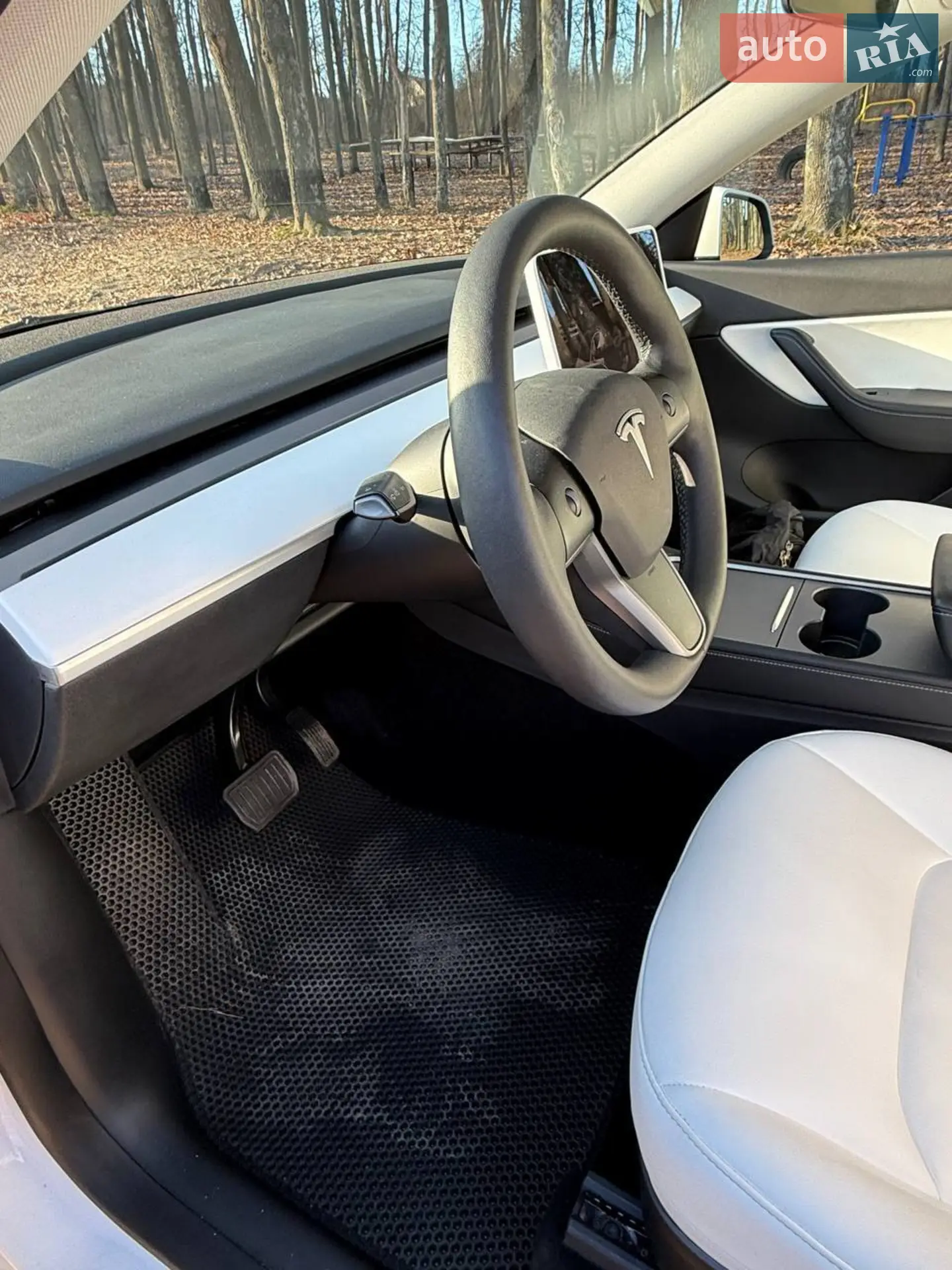 2021 Tesla Model Y - мініатюра 15