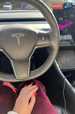 Позашляховик / Кросовер Tesla Model Y 2020 в Львові
