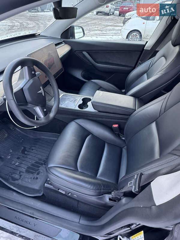 Внедорожник / Кроссовер Tesla Model Y 2022 в Киеве