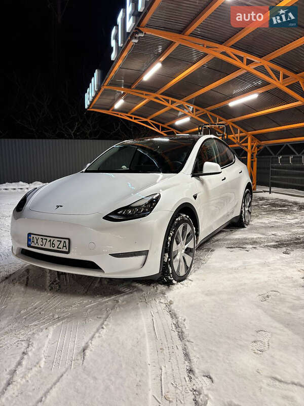 Позашляховик / Кросовер Tesla Model Y 2023 в Харкові фото Позашляховик / Кросовер Tesla Model Y 2023 в Харкові