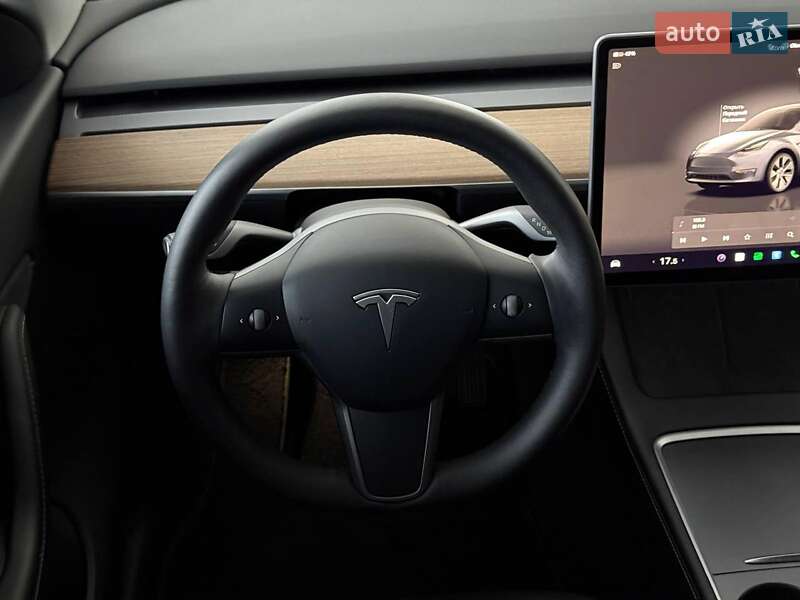 Позашляховик / Кросовер Tesla Model Y 2022 в Одесі фото 20 Позашляховик / Кросовер Tesla Model Y 2022 в Одесі