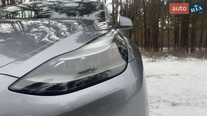 Внедорожник / Кроссовер Tesla Model Y 2023 в Киеве