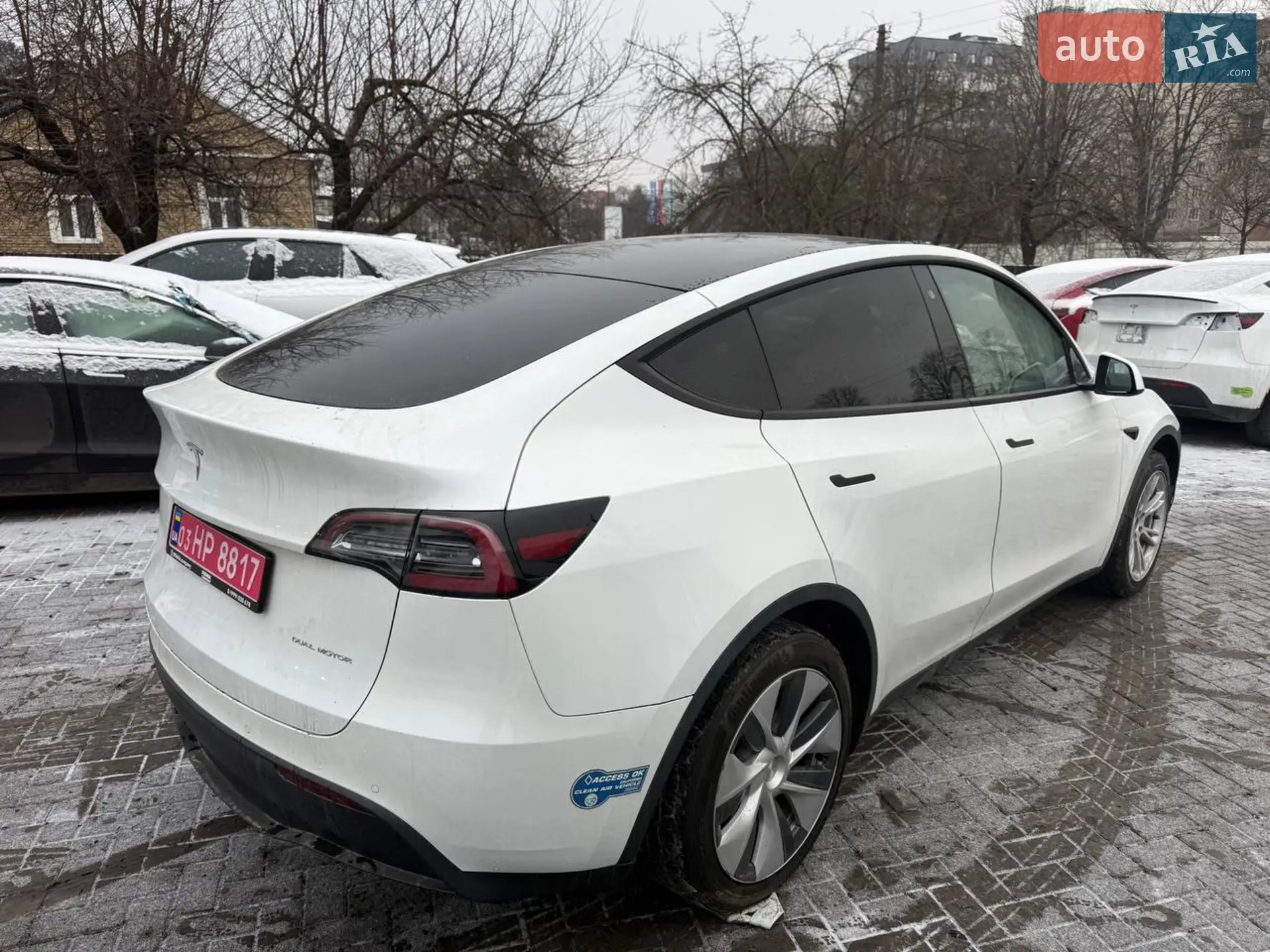 2020 Tesla Model Y - мініатюра 3