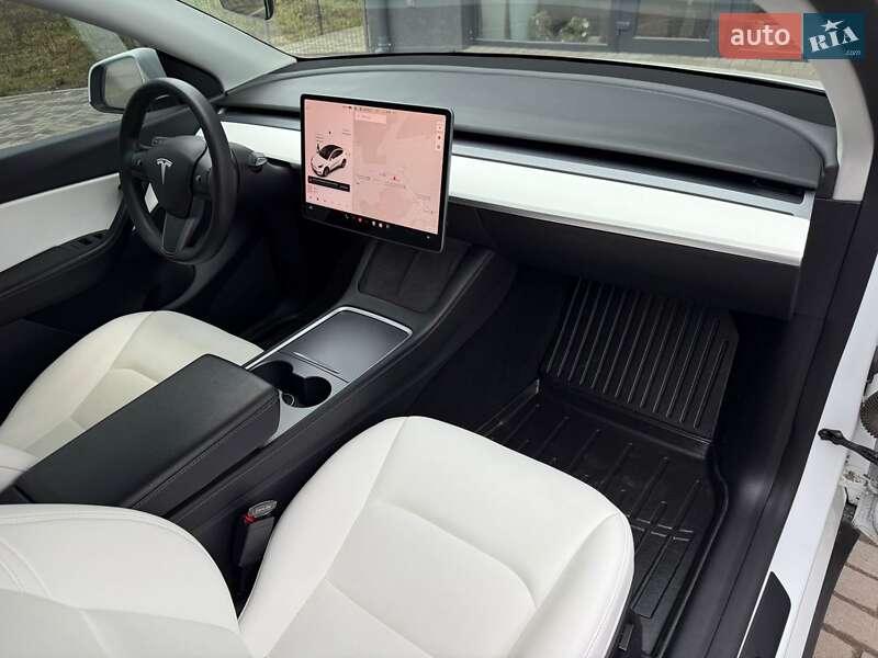 Внедорожник / Кроссовер Tesla Model Y 2021 в Тернополе