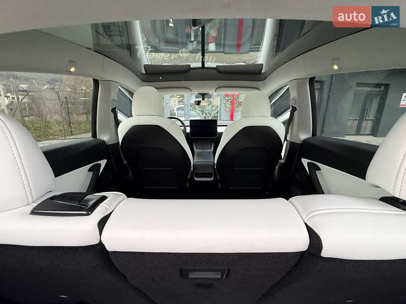 Внедорожник / Кроссовер Tesla Model Y 2021 в Тернополе