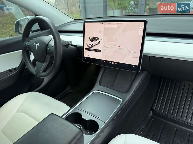 Внедорожник / Кроссовер Tesla Model Y 2021 в Тернополе