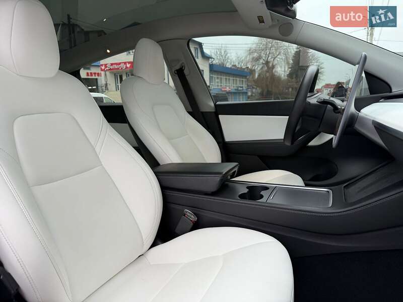 Внедорожник / Кроссовер Tesla Model Y 2021 в Тернополе