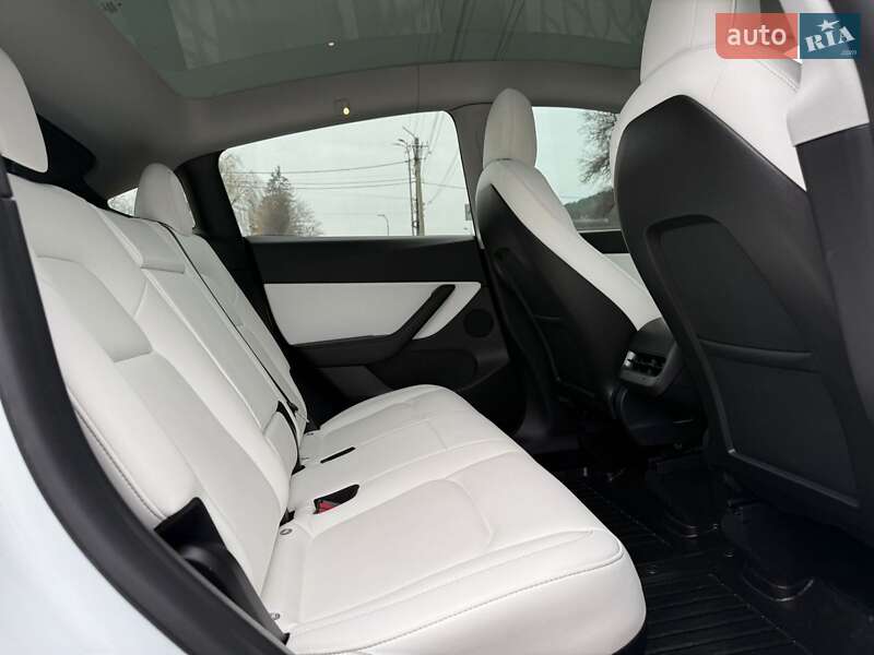 Внедорожник / Кроссовер Tesla Model Y 2021 в Тернополе