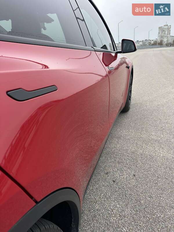 Внедорожник / Кроссовер Tesla Model Y 2021 в Запорожье