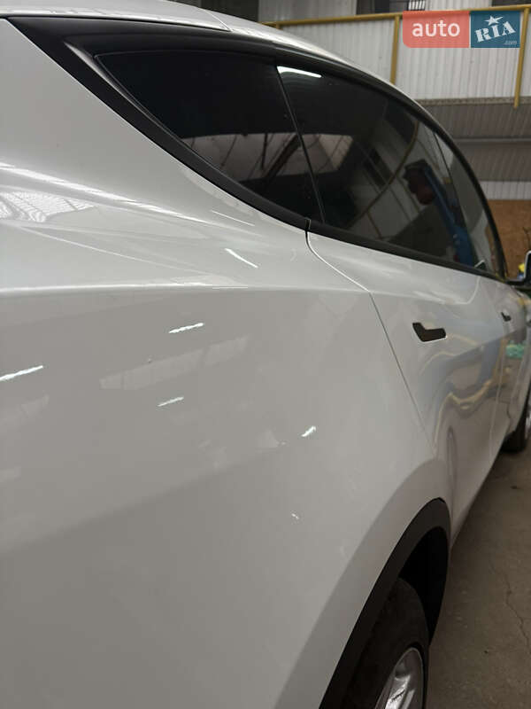 Внедорожник / Кроссовер Tesla Model Y 2023 в Первомайске