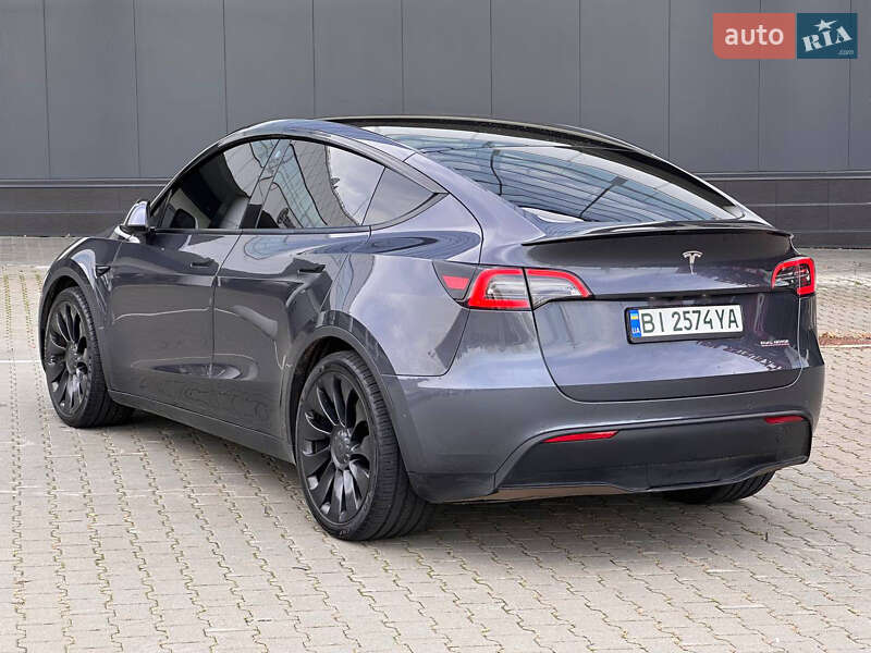 Позашляховик / Кросовер Tesla Model Y 2022 в Києві