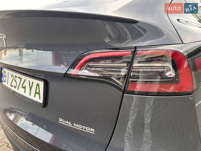 Позашляховик / Кросовер Tesla Model Y 2022 в Києві
