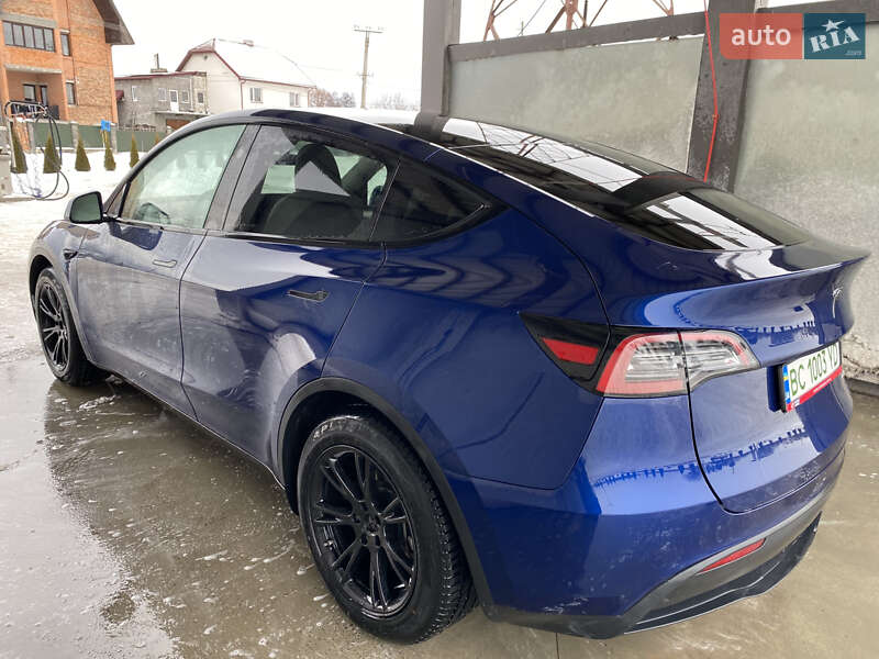 Внедорожник / Кроссовер Tesla Model Y 2024 в Львове