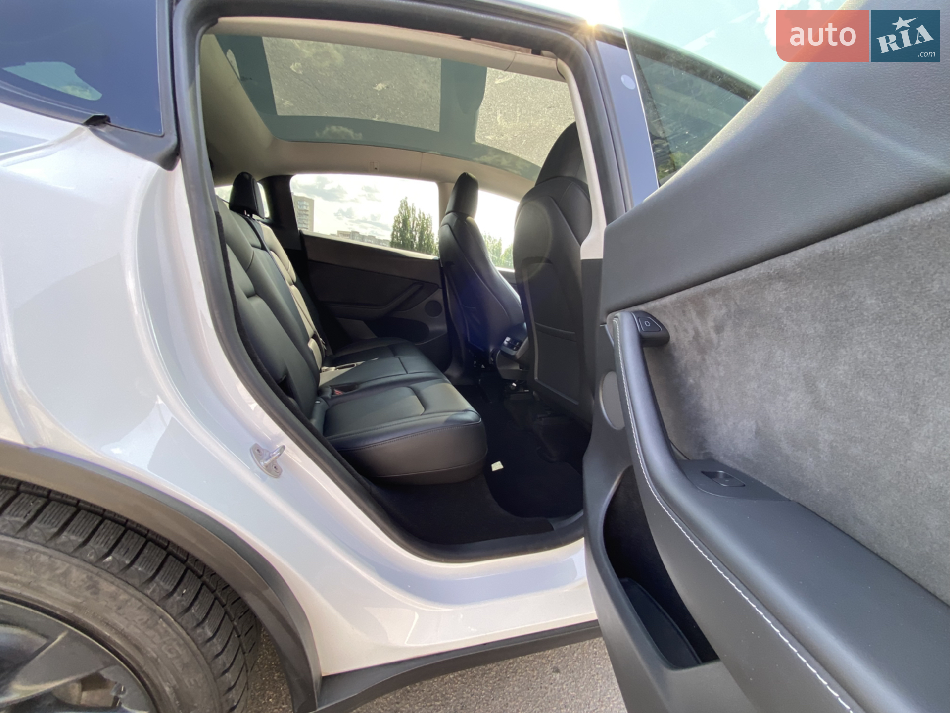 2022 Tesla Model Y - мініатюра 27