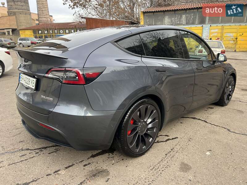 Позашляховик / Кросовер Tesla Model Y 2020 в Чорноморську