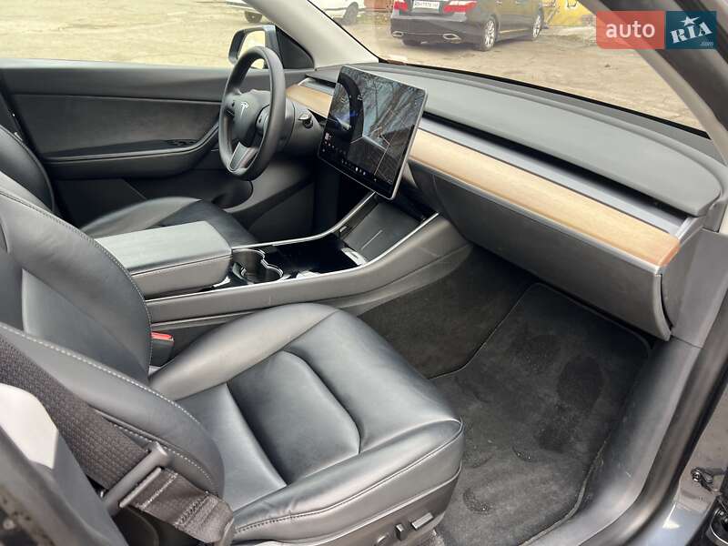 Позашляховик / Кросовер Tesla Model Y 2020 в Чорноморську