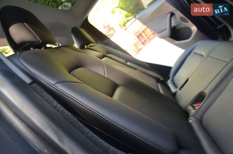 Внедорожник / Кроссовер Tesla Model Y 2024 в Дрогобыче фото 60 Внедорожник / Кроссовер Tesla Model Y 2024 в Дрогобыче