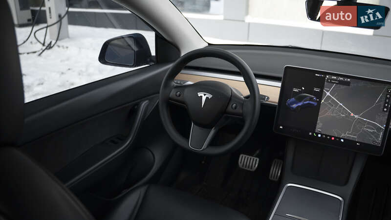 Внедорожник / Кроссовер Tesla Model Y 2022 в Киеве