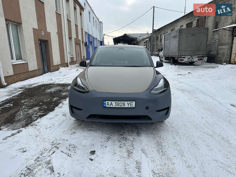 Позашляховик / Кросовер Tesla Model Y 2023 в Києві