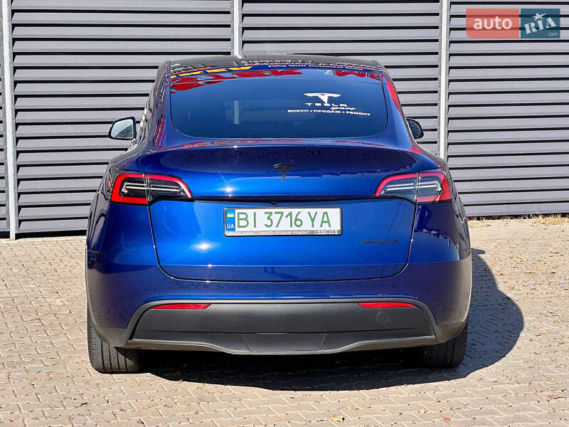 Внедорожник / Кроссовер Tesla Model Y 2023 в Киеве
