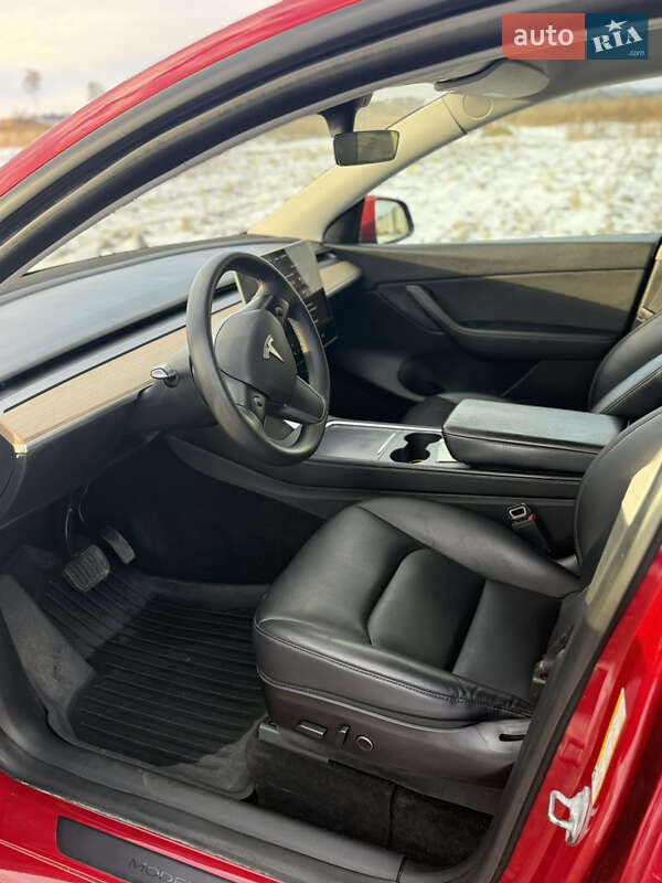 Внедорожник / Кроссовер Tesla Model Y 2022 в Дубно