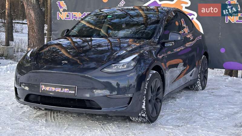 Внедорожник / Кроссовер Tesla Model Y 2024 в Киеве