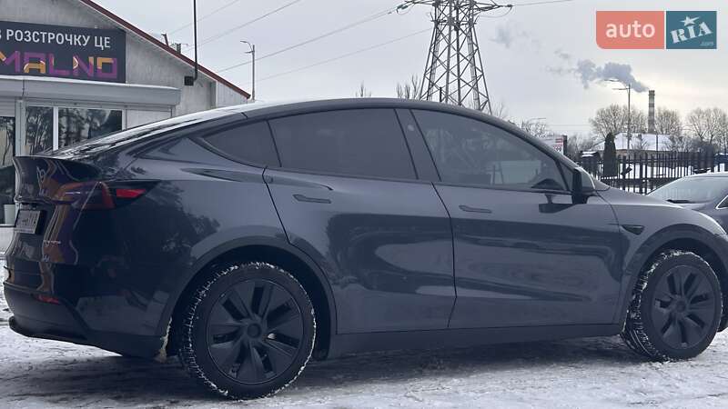 Внедорожник / Кроссовер Tesla Model Y 2024 в Киеве