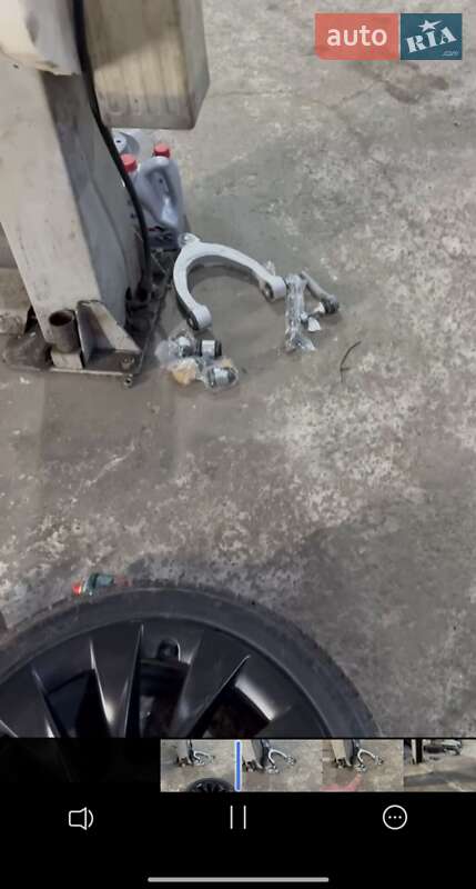 Внедорожник / Кроссовер Tesla Model Y 2023 в Киеве фото 49 Внедорожник / Кроссовер Tesla Model Y 2023 в Киеве