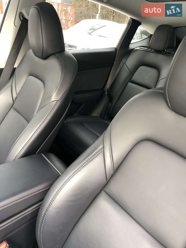 Позашляховик / Кросовер Tesla Model Y 2023 в Львові фото 14 Позашляховик / Кросовер Tesla Model Y 2023 в Львові