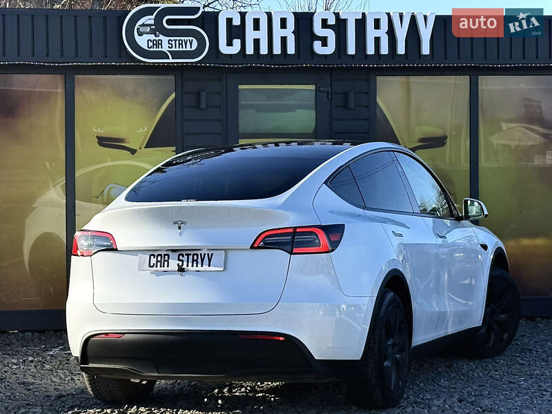 Внедорожник / Кроссовер Tesla Model Y 2024 в Стрые