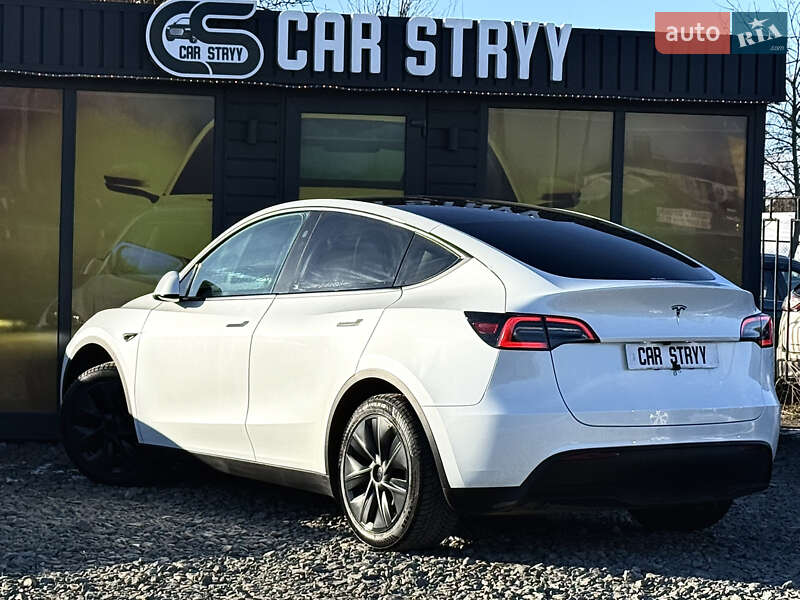 Внедорожник / Кроссовер Tesla Model Y 2024 в Стрые