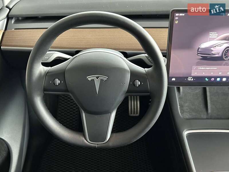 Позашляховик / Кросовер Tesla Model Y 2023 в Одесі фото 8 Позашляховик / Кросовер Tesla Model Y 2023 в Одесі