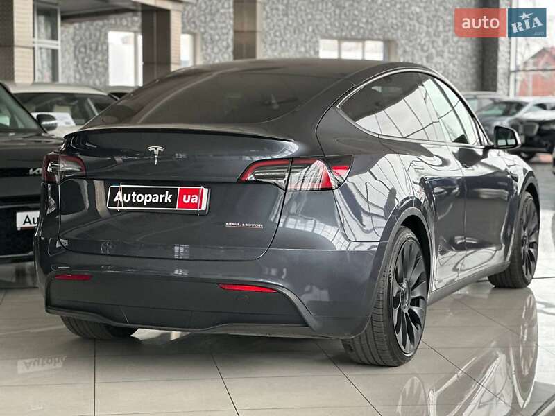 Позашляховик / Кросовер Tesla Model Y 2023 в Одесі фото 24 Позашляховик / Кросовер Tesla Model Y 2023 в Одесі