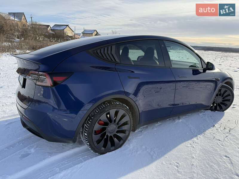 Внедорожник / Кроссовер Tesla Model Y 2023 в Буче фото 12 Внедорожник / Кроссовер Tesla Model Y 2023 в Буче