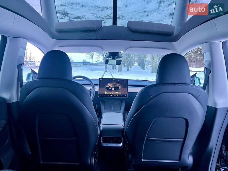 Внедорожник / Кроссовер Tesla Model Y 2024 в Миргороде