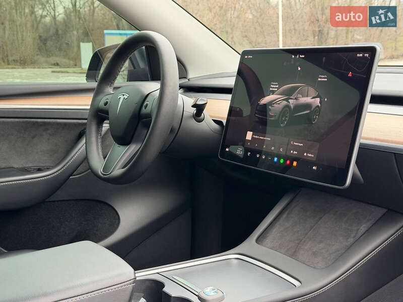 Внедорожник / Кроссовер Tesla Model Y 2022 в Запорожье