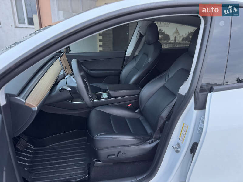 Внедорожник / Кроссовер Tesla Model Y 2020 в Луцке