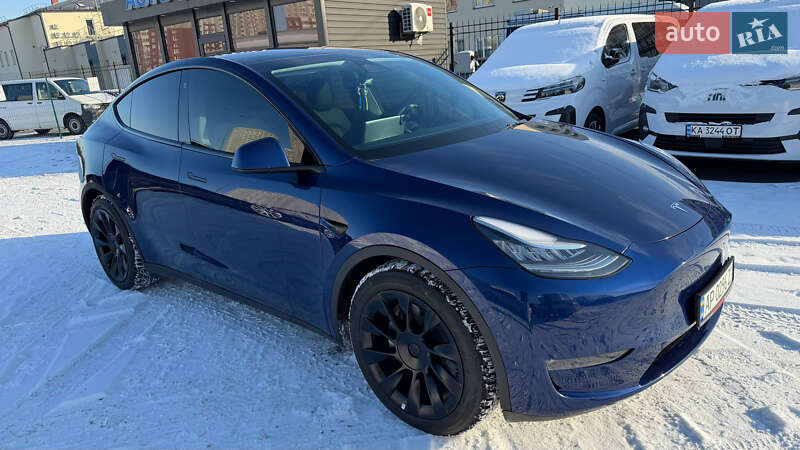 Внедорожник / Кроссовер Tesla Model Y 2022 в Киеве