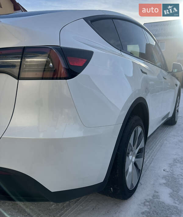 Внедорожник / Кроссовер Tesla Model Y 2023 в Тернополе