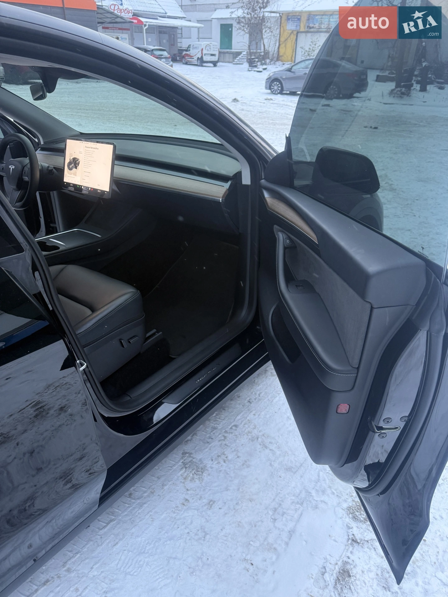2023 Tesla Model Y - мініатюра 12
