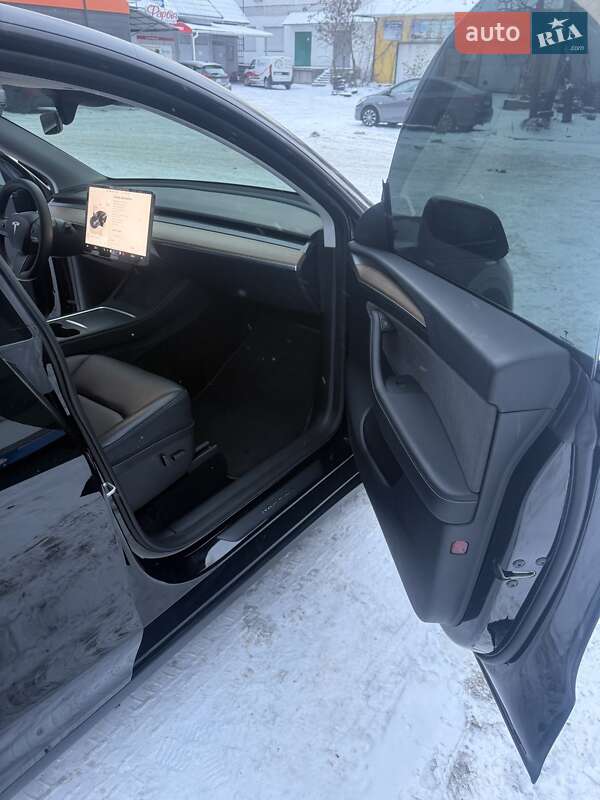 Внедорожник / Кроссовер Tesla Model Y 2023 в Черкассах