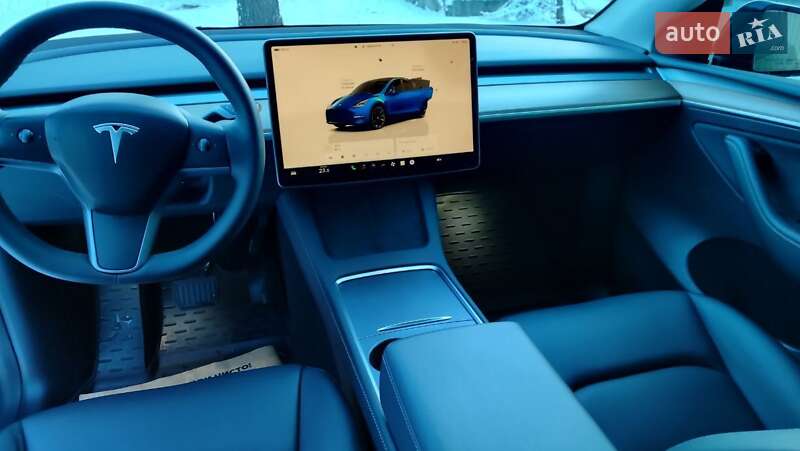 Позашляховик / Кросовер Tesla Model Y 2023 в Полтаві фото 24 Позашляховик / Кросовер Tesla Model Y 2023 в Полтаві