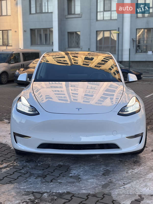 Внедорожник / Кроссовер Tesla Model Y 2021 в Ивано-Франковске