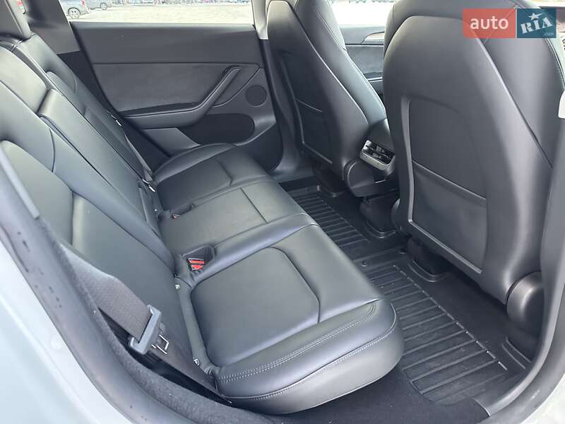 Внедорожник / Кроссовер Tesla Model Y 2022 в Житомире