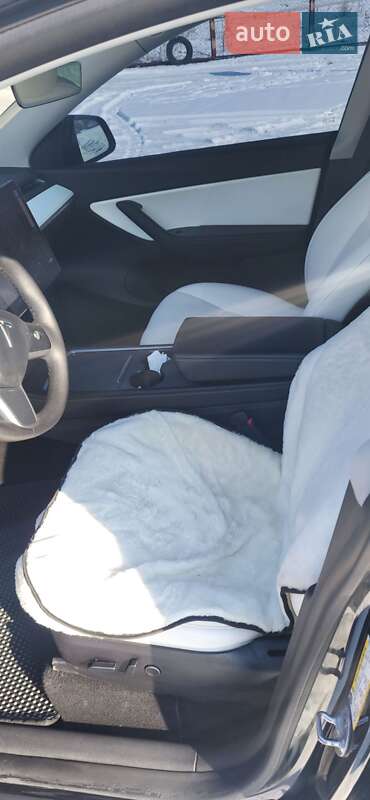 Позашляховик / Кросовер Tesla Model Y 2021 в Сумах