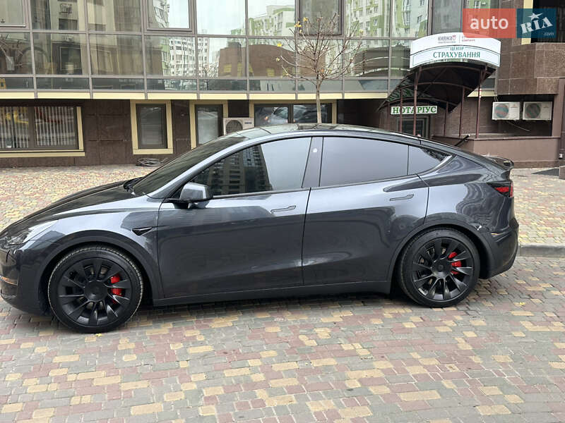 Внедорожник / Кроссовер Tesla Model Y 2024 в Одессе