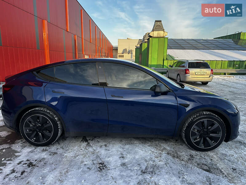 Позашляховик / Кросовер Tesla Model Y 2021 в Києві фото 3 Позашляховик / Кросовер Tesla Model Y 2021 в Києві