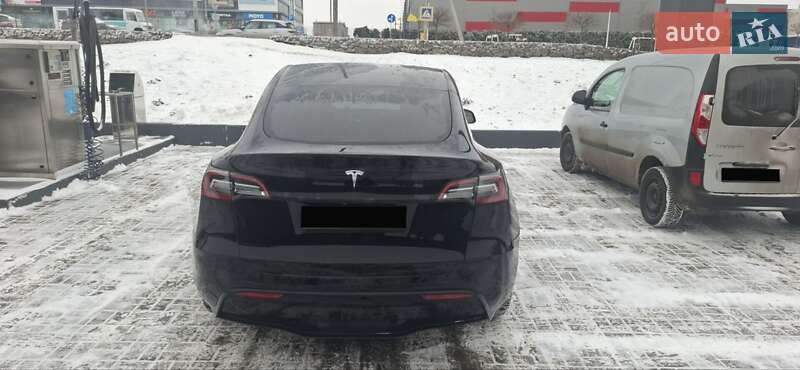 Позашляховик / Кросовер Tesla Model Y 2021 в Києві фото 6 Позашляховик / Кросовер Tesla Model Y 2021 в Києві